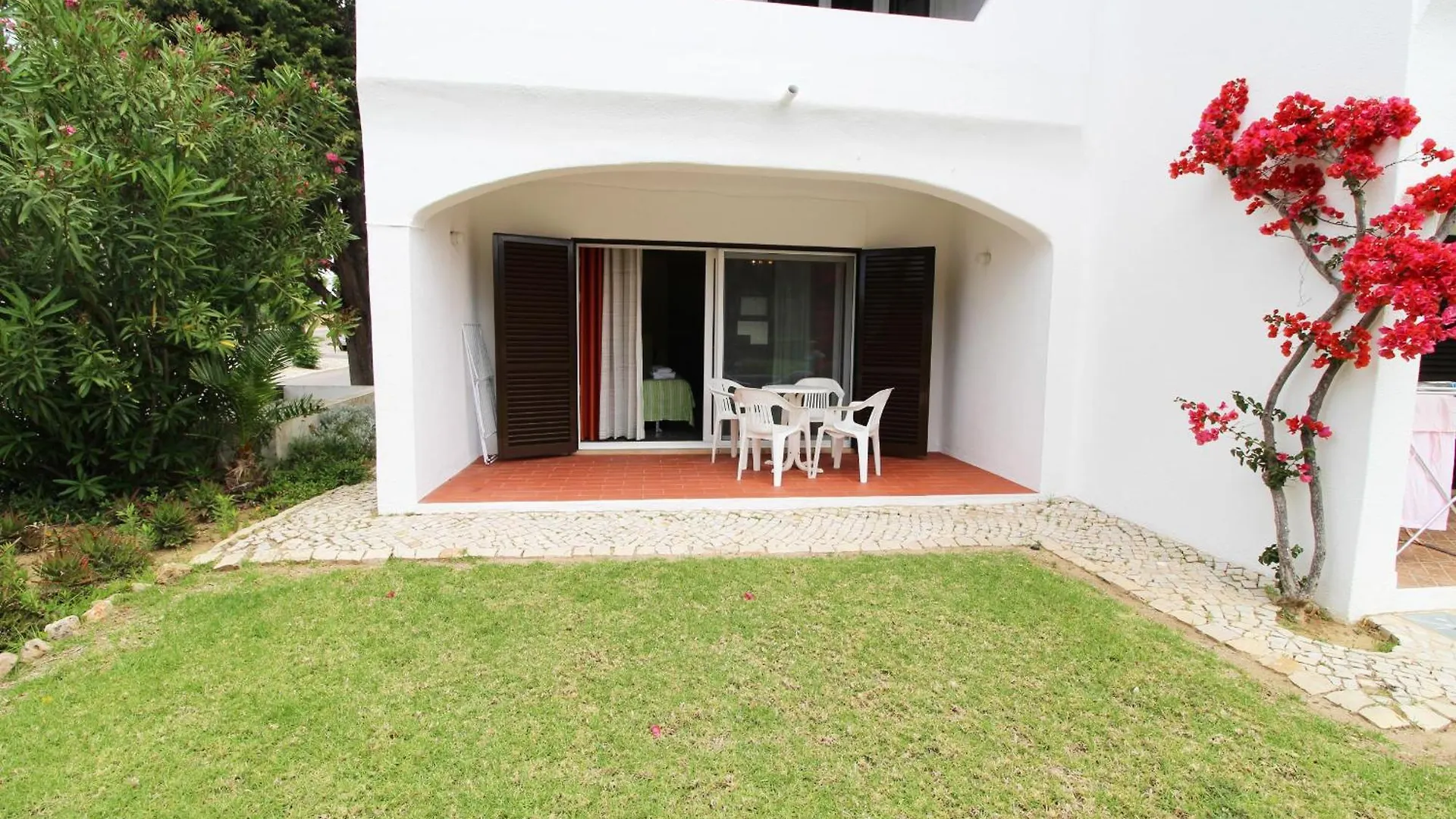 Camelia 79 Estudio Proximo Da Praia Sao Rafael, Albufeira contacts
